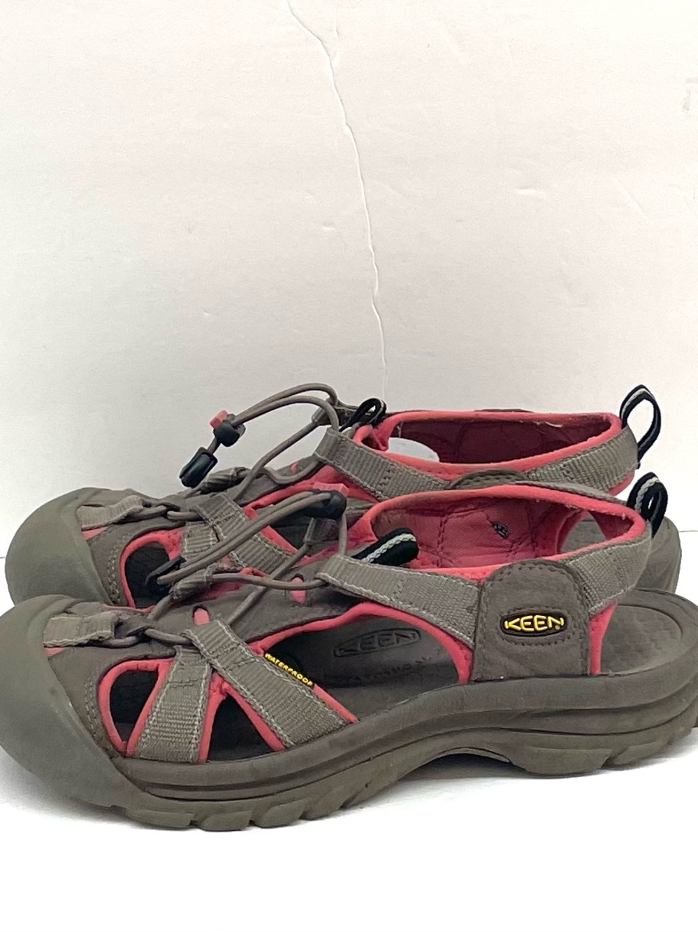 Keen Women's Newport waterproof Sandals Sz 8.5